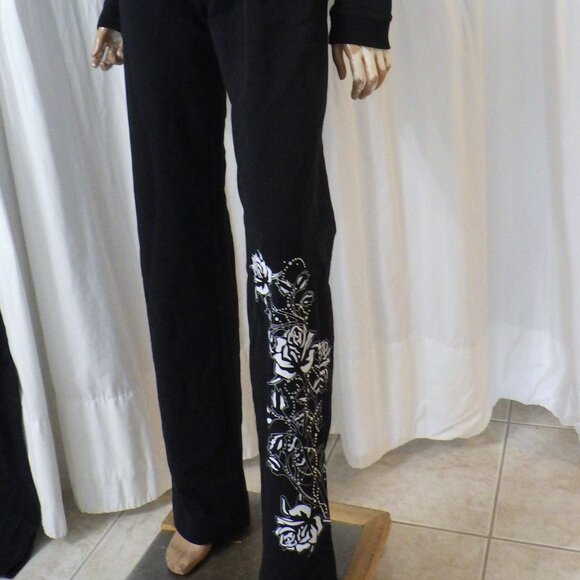 NWT BCBG sz SM MED LG XL 95% cotton BLK SILVER TWIN ROSE BUTTERFLY 2PC TRACKSUIT - Picture 2 of 16